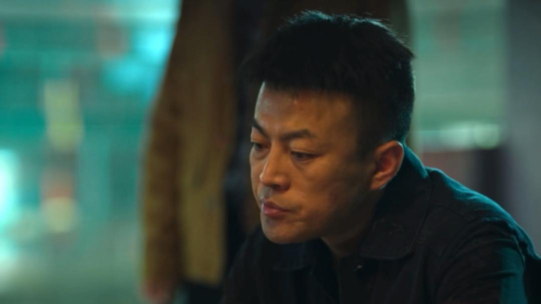 《狂飙》看到唐小龙把成本4元的酒卖到2999元，才明白他为何总把高启强挂在嘴边