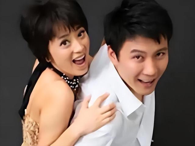 他是最干净的男演员,和妻子姐弟恋,恩爱20年,一家三口其乐融融