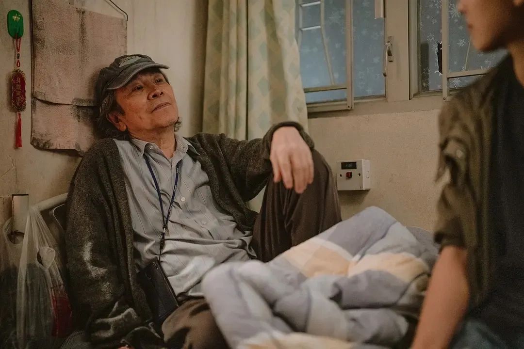 建议严查林保怡,这个「变态」不像演的