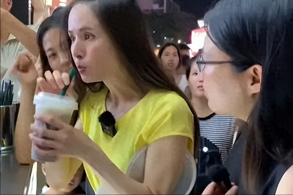 不露面不知道,一露面吓一跳,这些明星突然就老了!