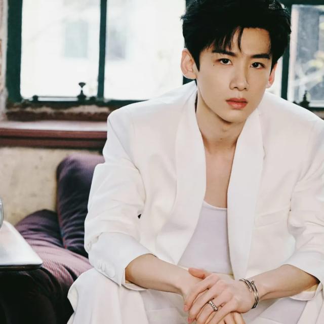 睡粉的隐婚男星,滥交歌星,陈思诚佟丽娅| 最新八卦汇总