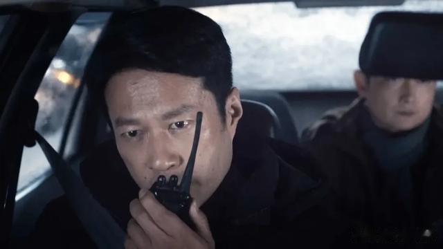《人民警察》热播:但凡陆毅的演技拉垮一点,都压不住这群实力派