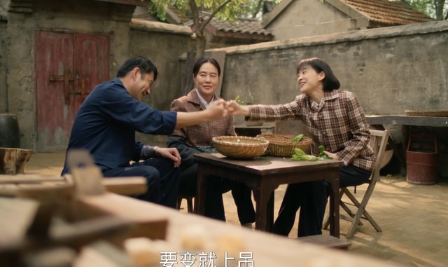 《六姊妹》VS《无所畏惧2》：同样高开，为何一部暴跌，一部躺赢