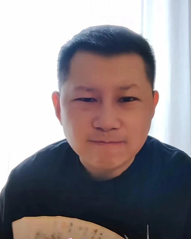 何云伟直播说:郭德纲已经把我清门,侯耀华也没有收我,我是海青