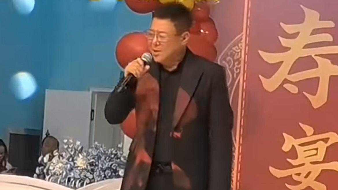 涿州93老太寿宴，满文军姜育恒献唱赵本山徒弟到场，知情人曝身份