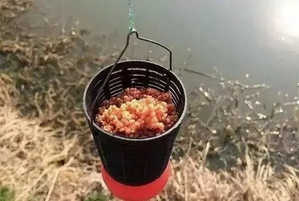 在人挨人的地方野钓，采取什么样的策略，才能比别人钓得多