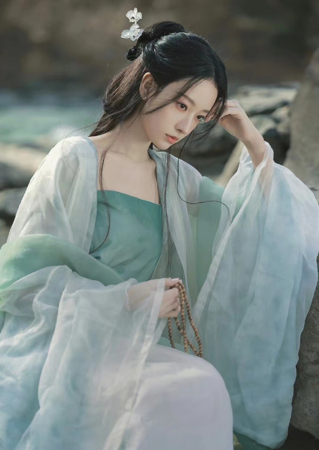 把林黛玉演得像丫鬟,新《红楼梦》让观众坐不住,换这3位演就完美了