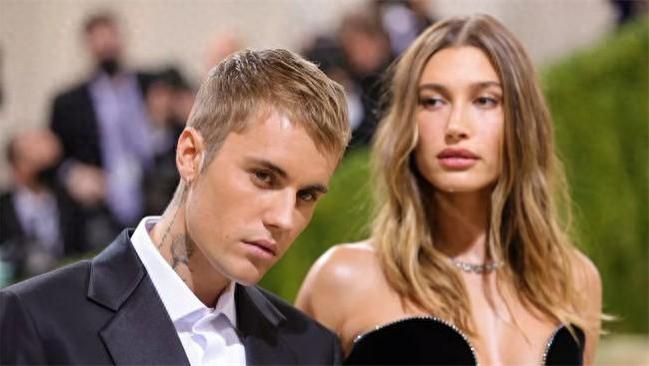 贾斯汀·比伯和海莉禁止儿子接触外公外婆，原因竟是