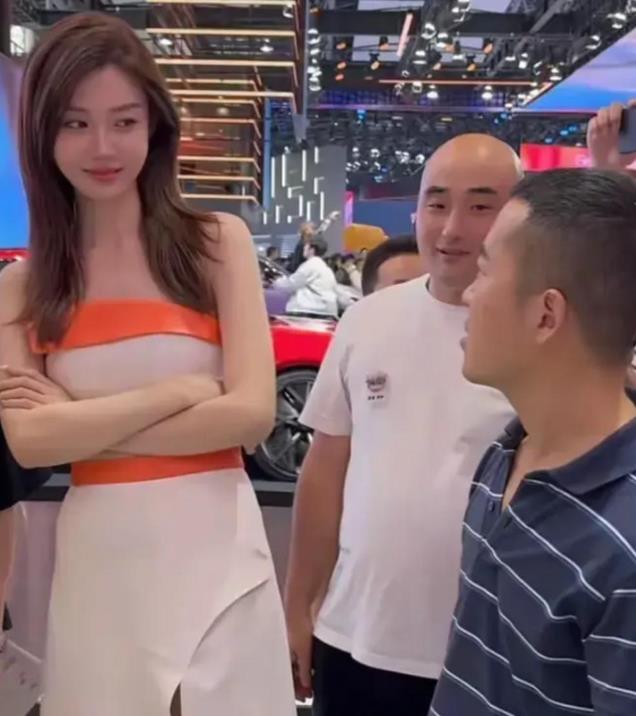 “条纹哥”账号被封，彻底凉凉！靠低俗来获取流量的方式不可取