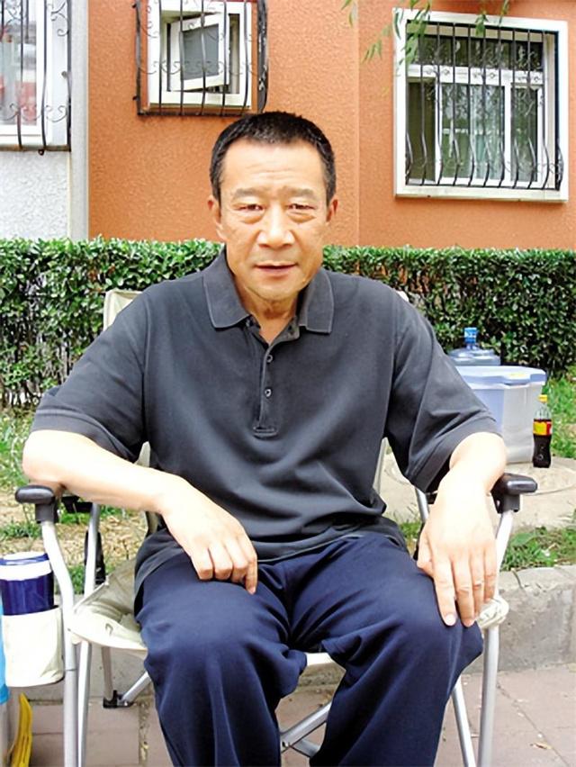 林彪扮演者李雪健:曾因为表演得太像,刘少奇夫人拒绝与其握手