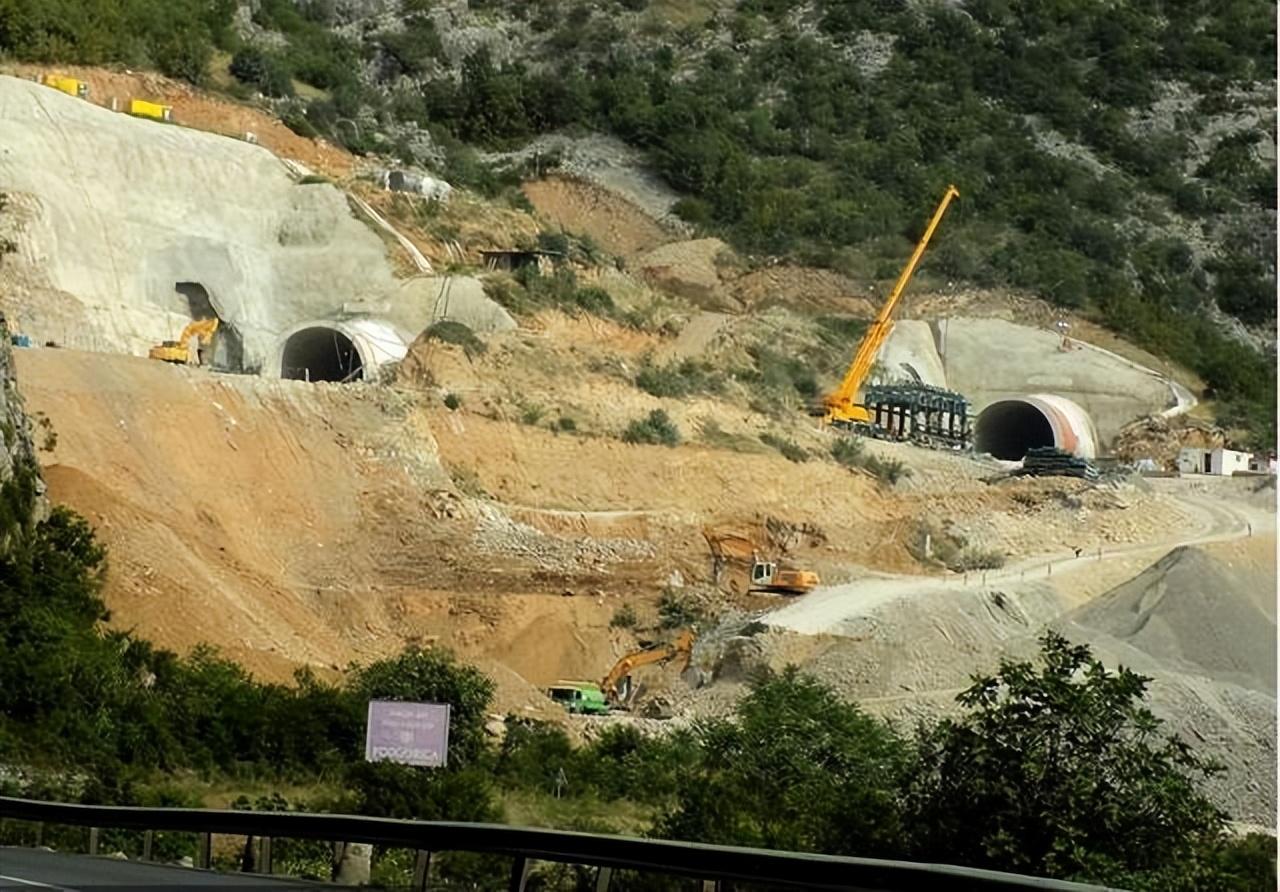 中美德“盾构机”速度差距：德国每小时6米，美国3.6米，那中国呢