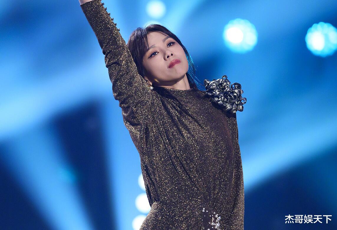 蔡健雅的“清醒”，让我看到了李宇春有多“虚伪”