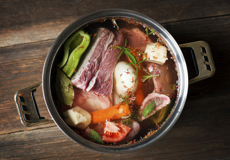 中国癌症高发，长期吃肉是“背后元凶”？医生提醒：这2种肉要少