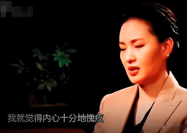 雷佳|她是第一位博士级歌唱家，12次荣登春晚，丈夫身价不菲也是博士