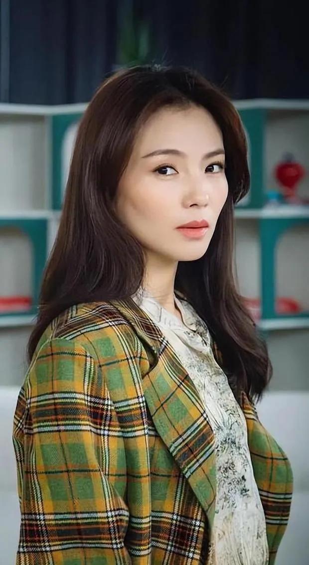 “国民女神”刘涛,连连爆出各种“丑闻”,一夜之间人设崩塌?