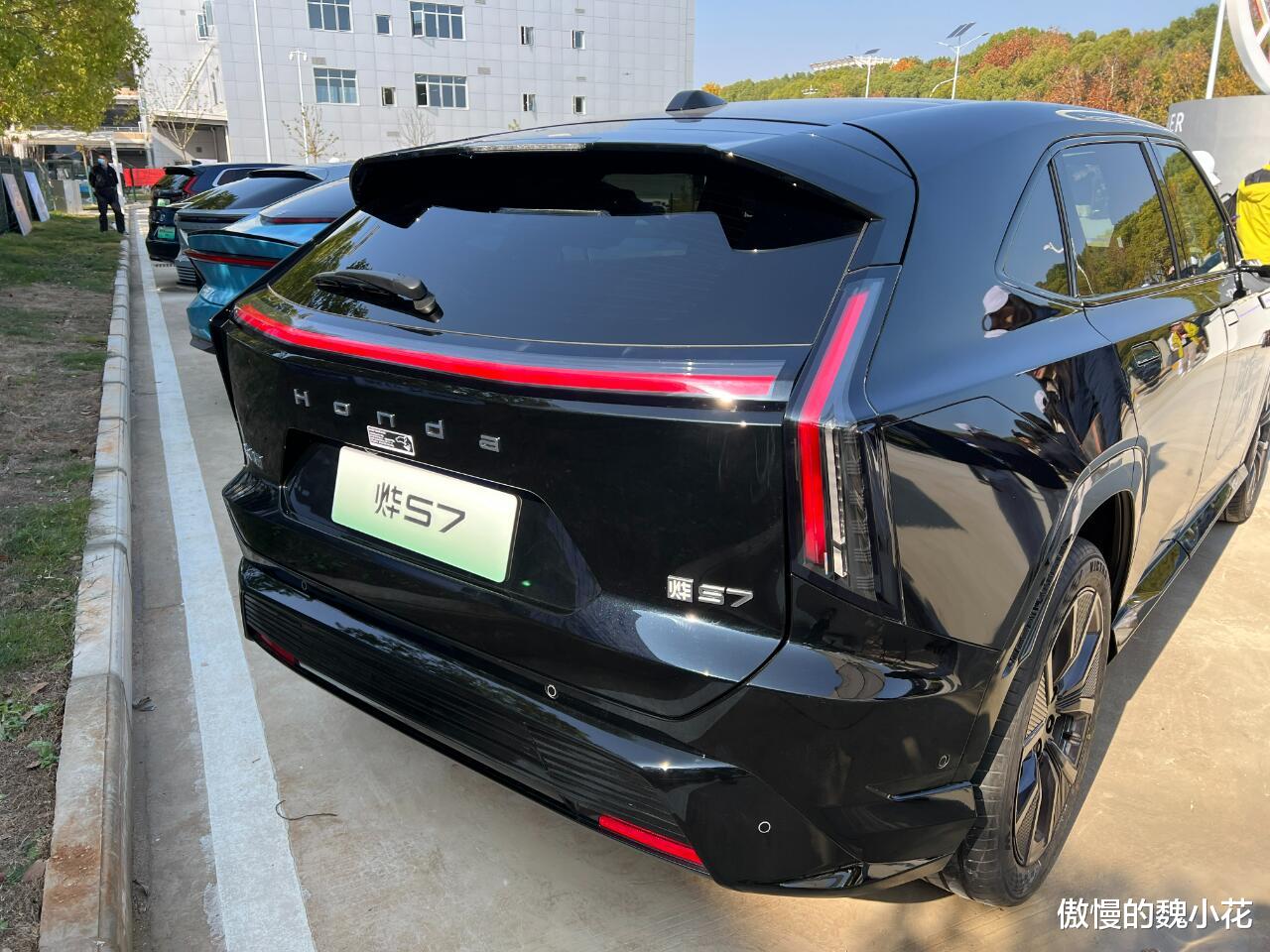 对标特斯拉Model Y，本田“烨S7”进店，未来或配固态电池！