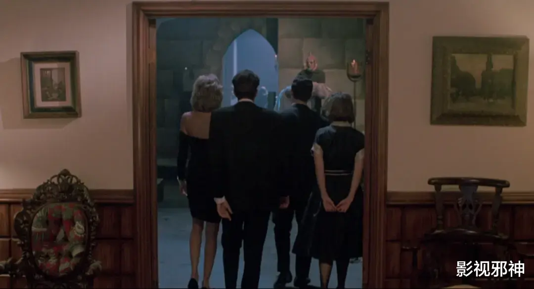 古早版「林中小屋」,尺度逆天