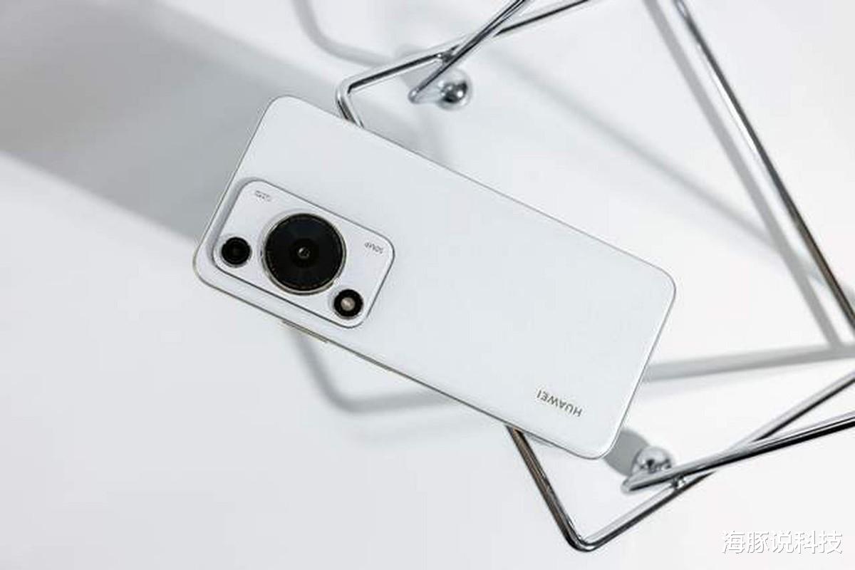 华为:降价后949元,6000mAh+鸿蒙4.2+5000万主摄