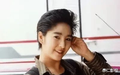 抛弃初恋张国荣、17岁未婚先孕,被大15岁男友玩弄7年,如今怎样