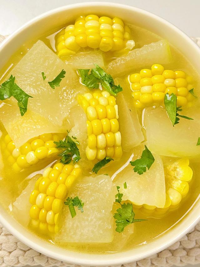 夏天减肥，4种“刮油”食物换着吃，低卡饱腹又解馋，瘦出好身材