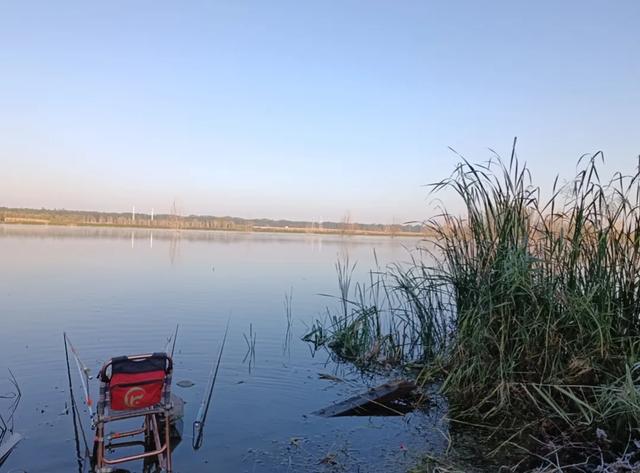 野钓就那么回事儿，就一个变字，气候天气钓点变，钓法也跟着变
