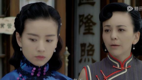 一脸褶子、耷拉眼皮却演“梦中情人”？压9年才播的剧闭眼选角吗