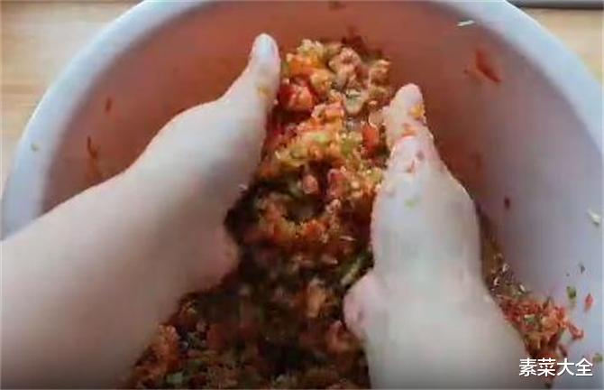 6斤辣椒,1斤大蒜,不用一滴油,酸爽解腻超下饭,做一次吃2月