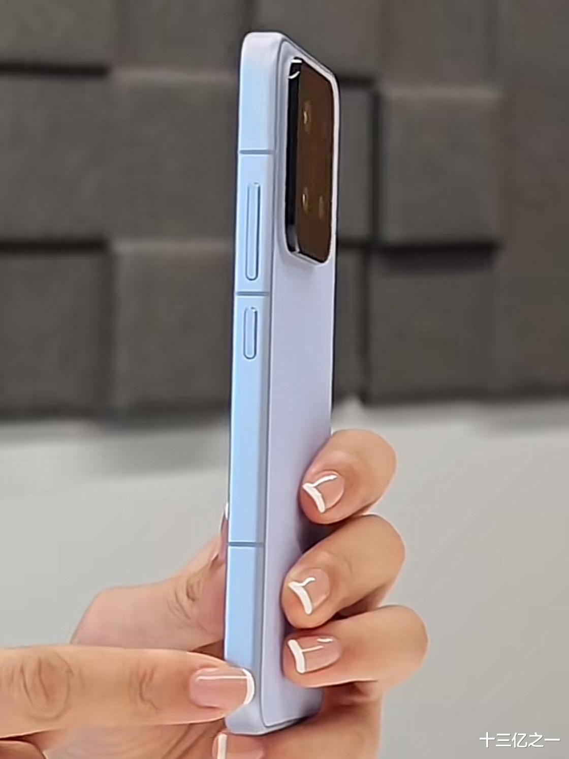 小米15系列外觀公布，真機(jī)比渲染圖有更多細(xì)節(jié)