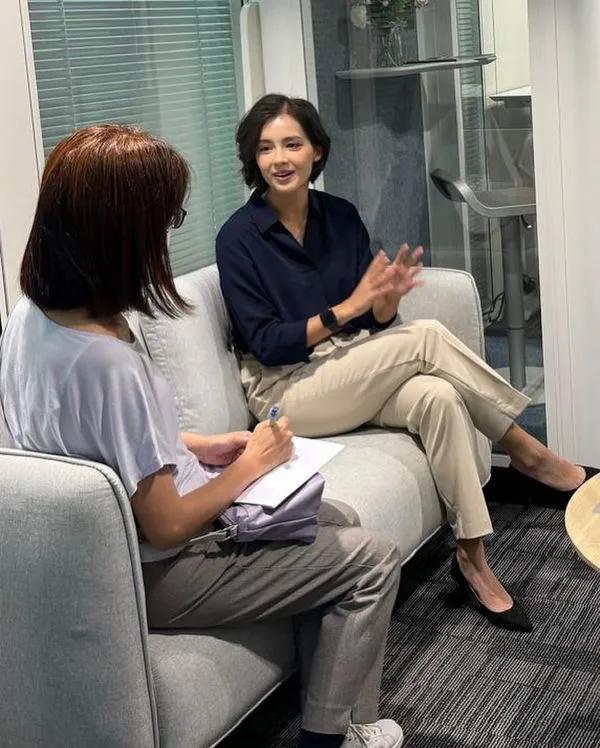 TVB港姐冠军谢嘉怡宣布噩耗，表哥不幸离世，入行四年有望上位