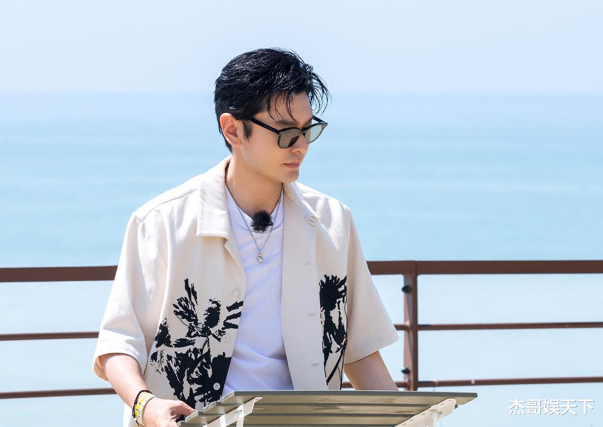 干活镜头全删，夸节目组镜头全留，《中餐厅》对姜妍的态度太尴尬