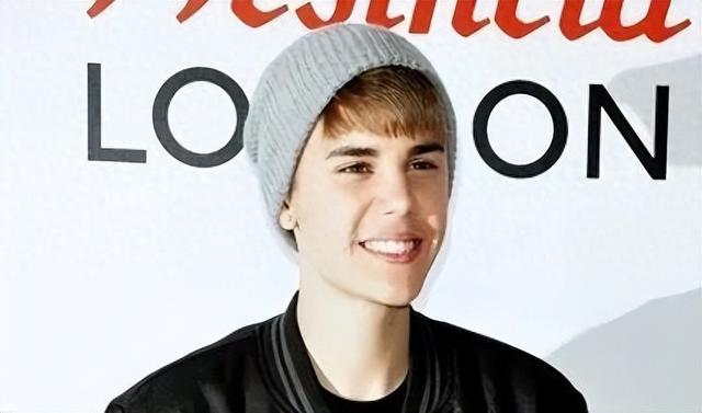 这次，吹牛老爹“底裤被扒光”，卢靖姗的话，终于有人信了