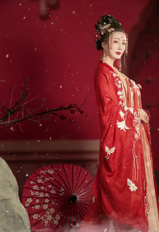 王李丹鈮新年写真