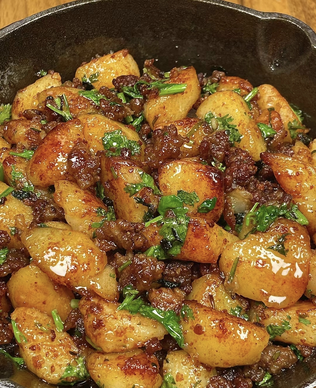 舌尖盛宴:肉沫土豆,好吃到停不下来