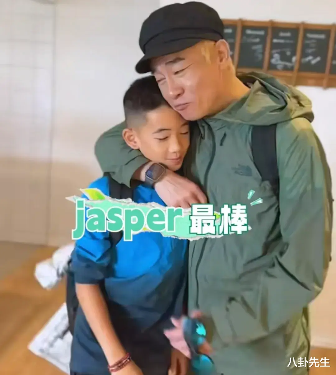 知名港星送儿子到内地军训，被赞会教育孩子，岳父身份大有来头