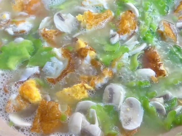 夏天，经常上火多吃这菜，对眼睛也好，还能清热消暑，孩子也爱吃