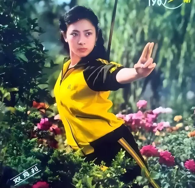 李连杰自食恶果,62岁利智衰老似老太,63岁前妻反而风采犹存!