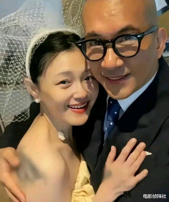 尴尬！大S跨年夜戴27万珍珠项链被媒体盛赞，刷前夫卡买的耳环只字不提