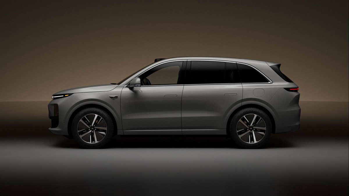 25万元入手新能源中大型SUV 选理想L6还是问界M7？