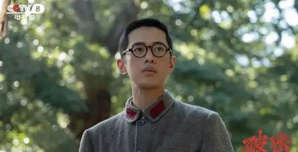 才播2集,评分高达8.0,说真的:这才是红色谍战剧该有的样子!