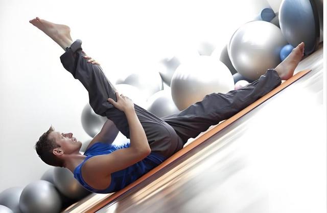 贾玲白减了!“虎背熊腰”现身新活动,求媒体p图挽尊?