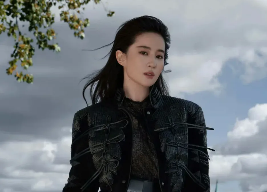 刘亦菲的瓜又爆了，这也太炸了！整个娱乐圈都比不上…