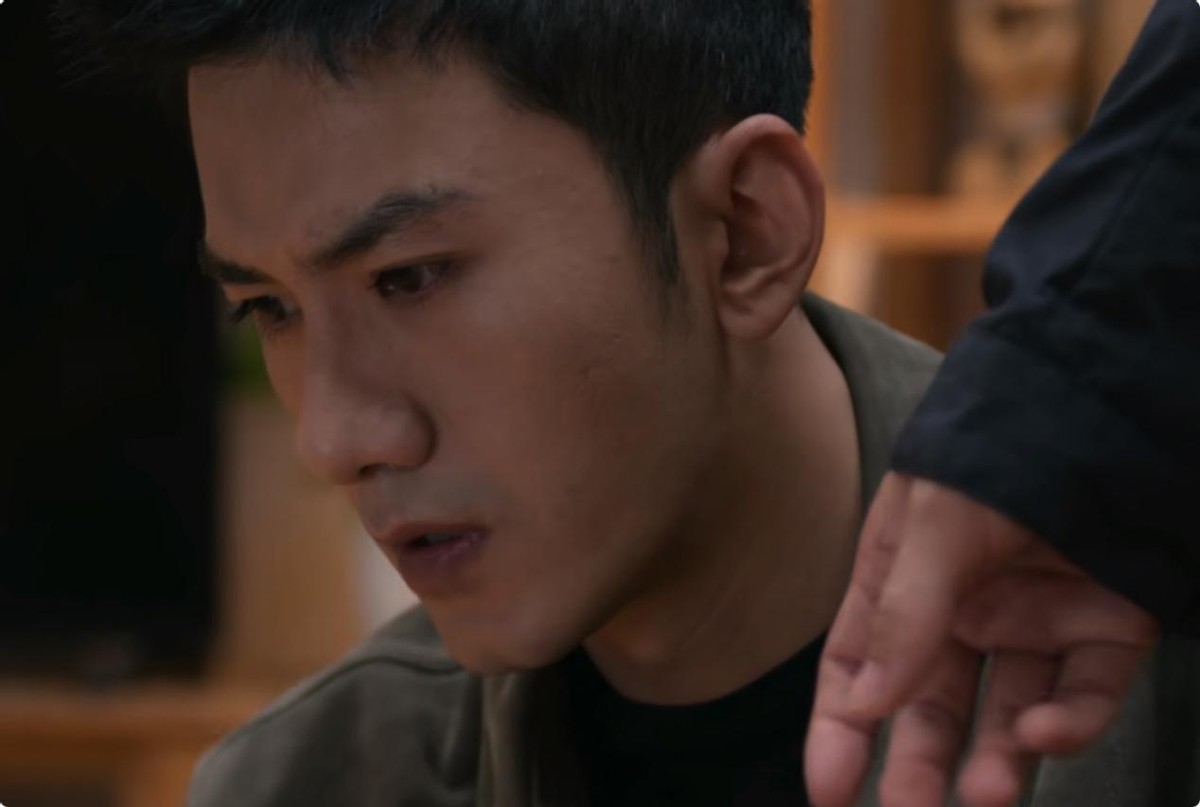 首播6集,就拿下飙升榜第一,这是今年看过最良心的国产悬疑剧了