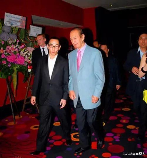 看了赌王长子女儿的近照,才知道赌王基因终于有人遗传了