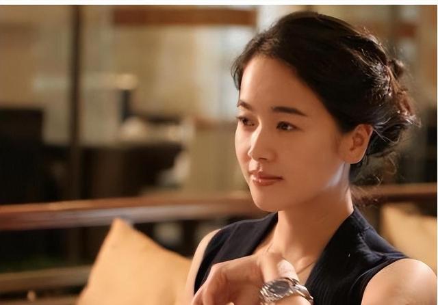 “勾栏从来扮高雅”，左小青的“面具”，被刀朗彻底撕烂