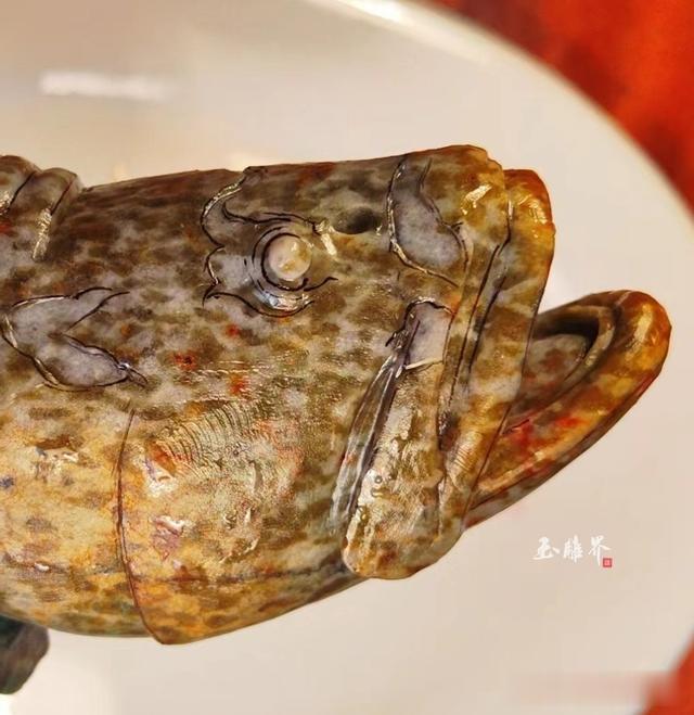 邹万通用翡翠丑石做了一道菜，大厨看呆！