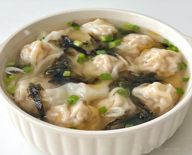 江苏女子和老公冷战，各做各的饭菜分开吃，网友笑了：真实又搞笑