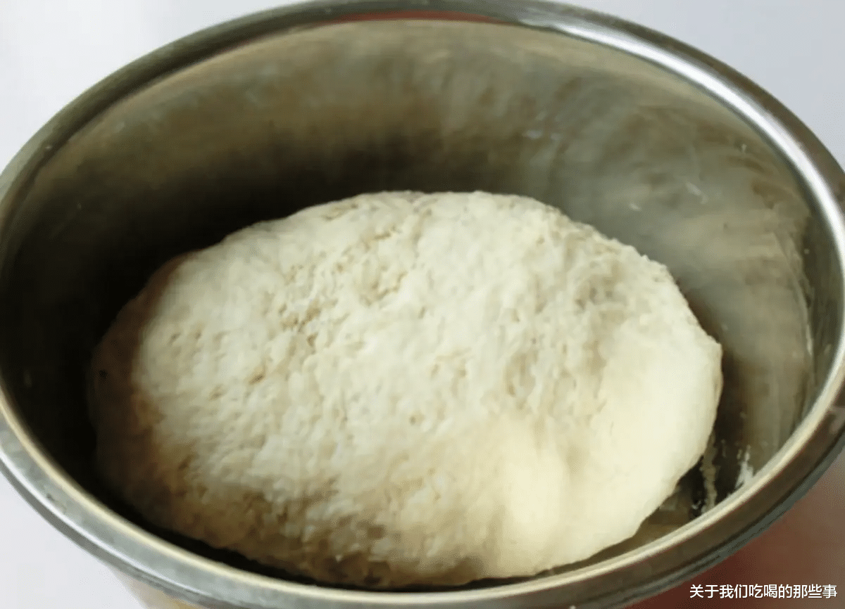 发面只加酵母就错了,教你正确做法,半小时发满盆,膨松柔软