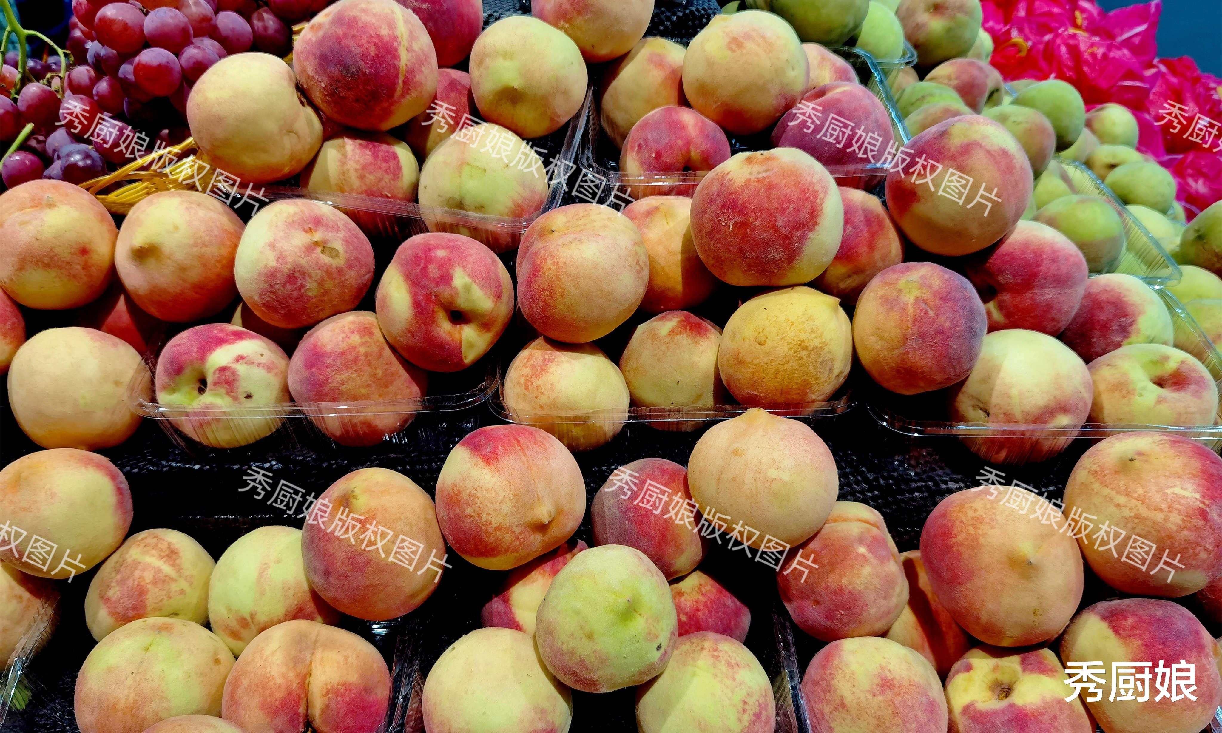 8月，苹果葡萄可不吃，遇到它别手软，买10斤囤起来，营养又好吃