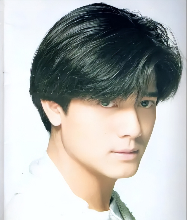 郭富城比丈母娘还要大4岁,当看到两个人同框后,网友:接受不了