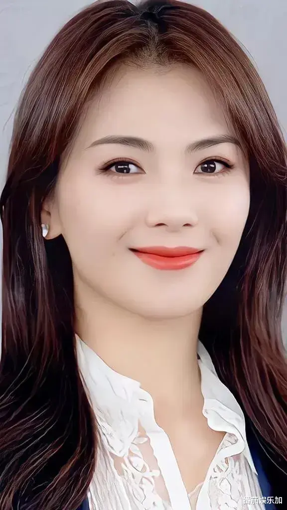 刘涛！中秋晚会闪亮登场，惊艳了众人，关键是这件衣服